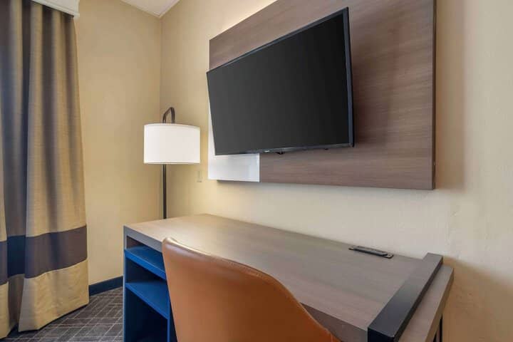 Room 20 of 48